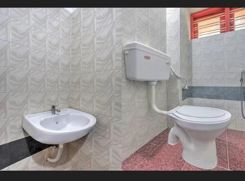 Ss Kkp Tourist Home Тривандрум Экстерьер фото